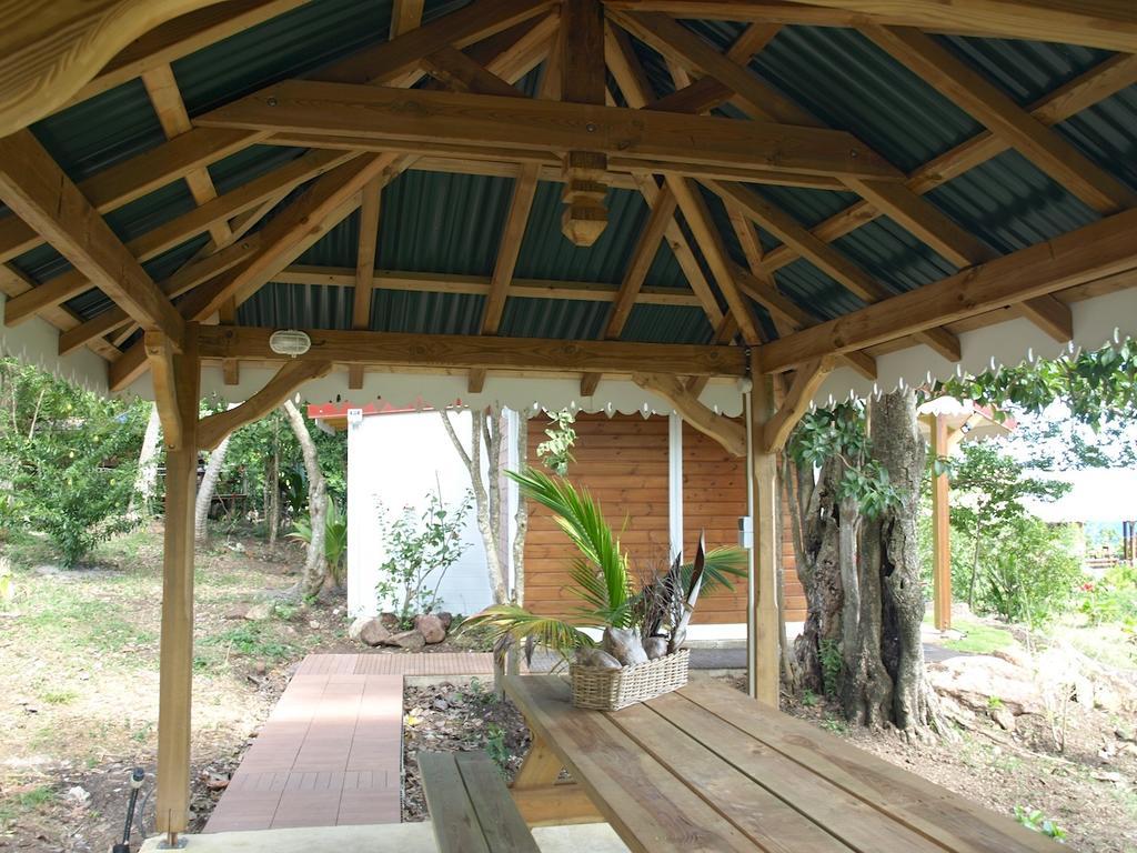 Coco D'Iles Apartment Terre-de-Bas Екстериор снимка